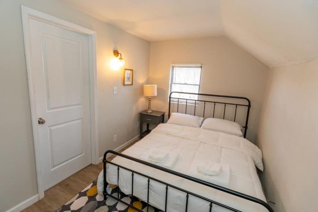 Cozy & Comfy Cottage In The City - W Parking Pittsburgh Esterno foto